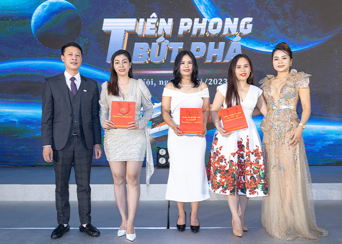 but pha tien phong 3 but pha tien phong 3